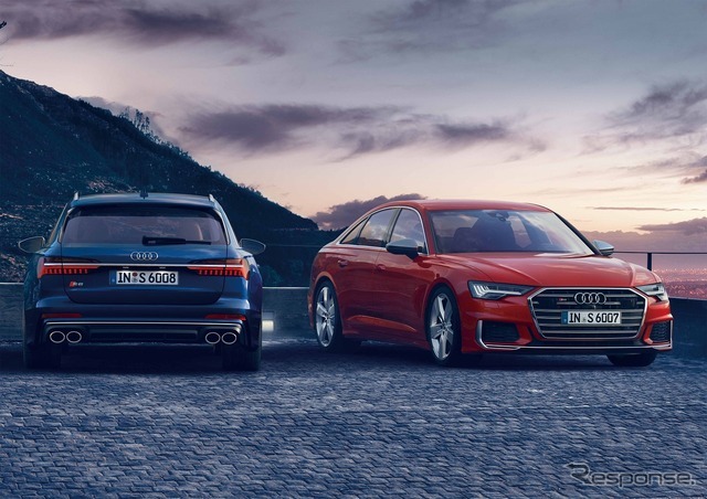 アウディ S6アバント（左）とS6