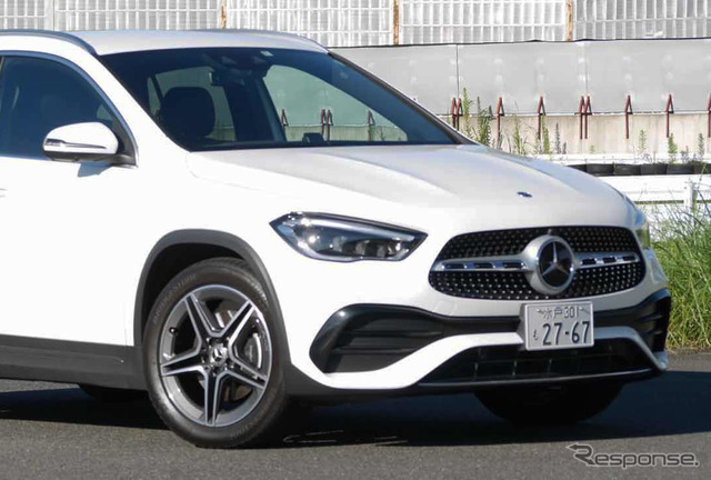 メルセデスベンツ GLA 新型（GLA200d 4MATIC）