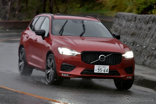 ボルボ XC60 B6 R-DESIGN