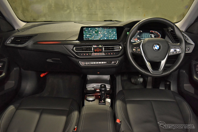 BMW 218d グランクーペ Play Edition Joy+