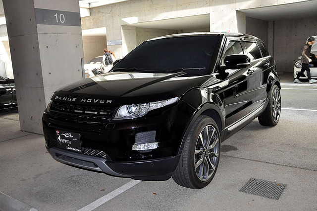 Range Rover イヴォーグ(オーナー/大塚藤人さん)by スーパーオートバックス浜松 Beach Pine