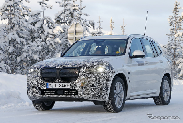 BMW iX3 改良新型プロトタイプ（スクープ写真）