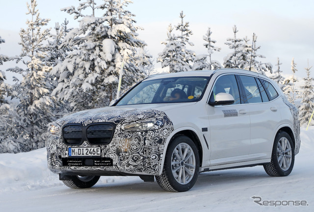 BMW iX3 改良新型プロトタイプ（スクープ写真）