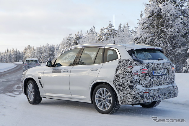 BMW iX3 改良新型プロトタイプ（スクープ写真）