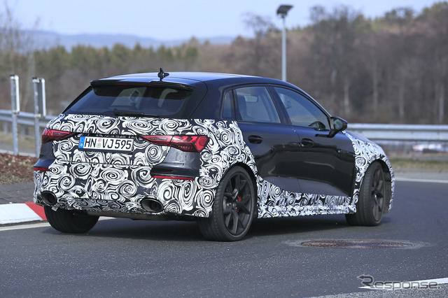 アウディ RS3スポーツバック 次期型プロトタイプ（スクープ写真）
