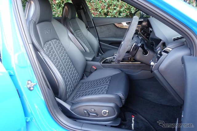 アウディ RS4アバント 新型