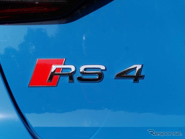 アウディ RS4アバント 新型