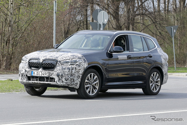 BMW iX3 改良新型　プロトタイプ　スクープ写真