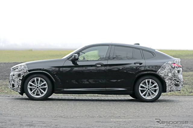 BMW X4 改良新型 プロトタイプ（スクープ写真）