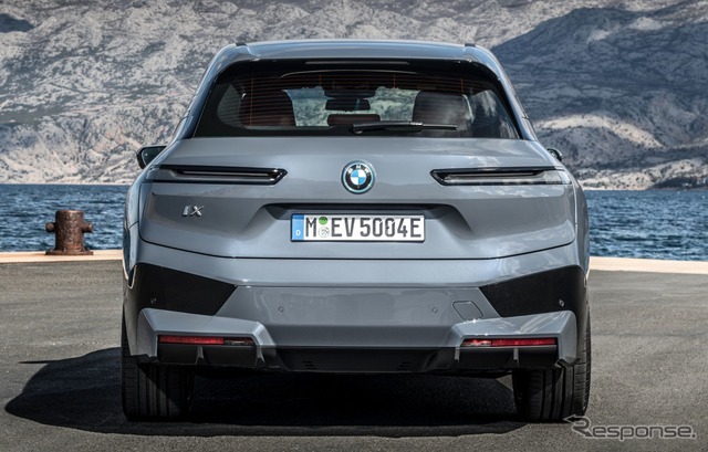 BMW iX の「xDrive50」