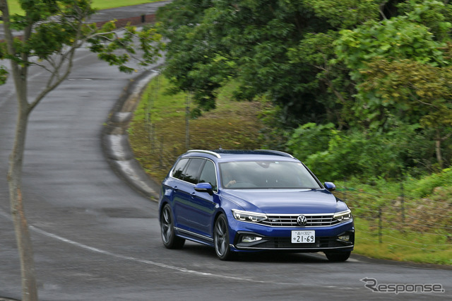 VW パサートヴァリアント 新型（TDI R-Line）