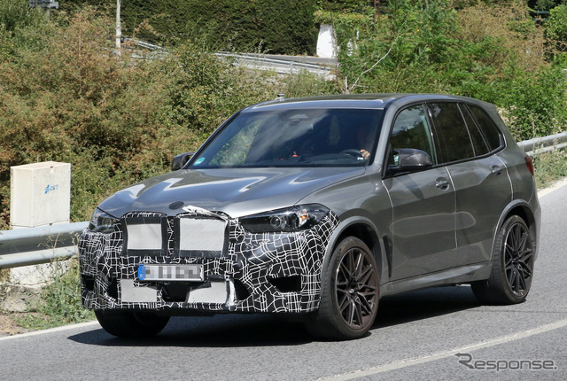 BMW X5M 改良新型プロトタイプ（スクープ写真）