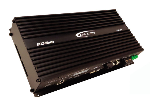 “パワーアンプ内蔵DSPの一例（アークオーディオ・PS8-50）。