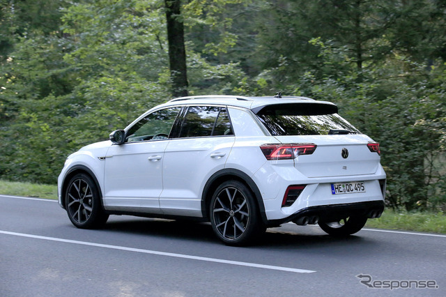 VW T-Roc R 改良新型プロトタイプ（スクープ写真）