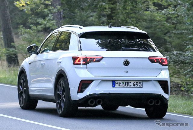 VW T-Roc R 改良新型プロトタイプ（スクープ写真）