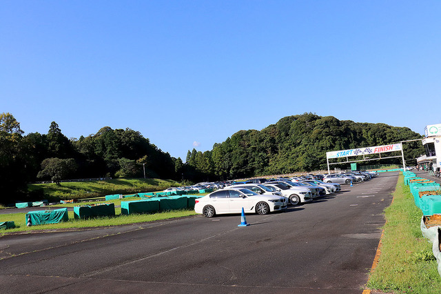 秋晴れの空の下、熱戦が大展開！「第6回 ハイエンドカーオーディオコンテスト」注目車両リポート Part1