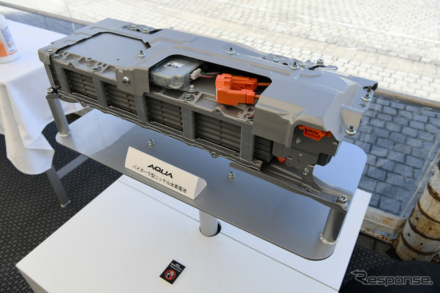 トヨタ アクア 新型に初採用されたバイポーラ型ニッケル水素バッテリー