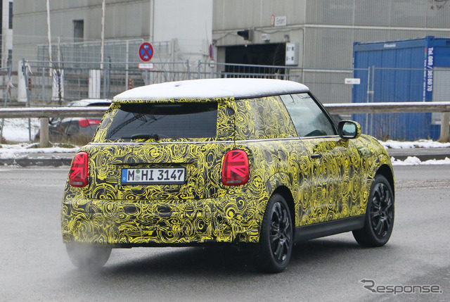 MINI ハッチバック 次世代型プロトタイプ（スクープ写真）