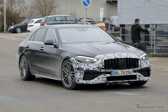 メルセデスAMG Cクラス 新型プロトタイプ。車名は「C43」か「C53」か（スクープ写真）