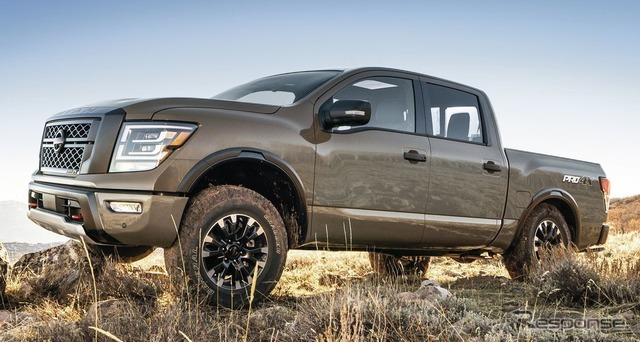 日産 タイタン 「PRO-4X」の2022年モデル
