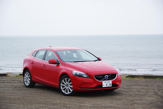 ボルボ V40 T3