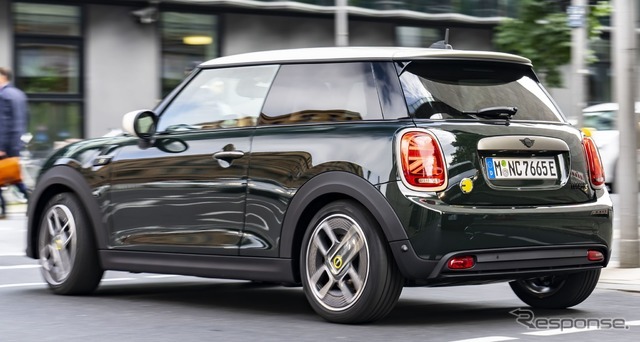 MINI クーパー SE 改良新型の「Resolute Edition」