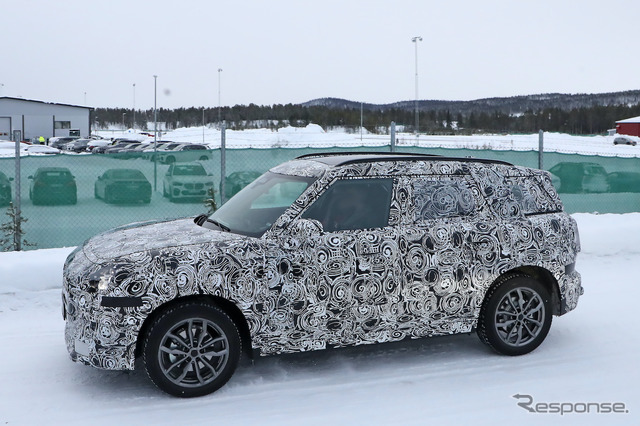 MINI クロスオーバー 次期型プロトタイプ（スクープ写真）