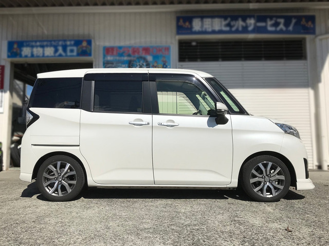 HIGH.TECH DAIHATSUトール・カスタム用装着例（Ft: -30mm / Rr: -35mm）