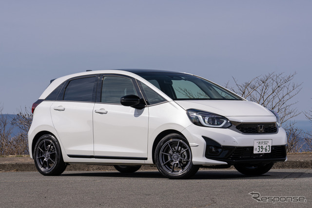 Honda フィット e:HEV Modulo X