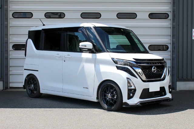 FLEX Z装着車 NISSANルークス