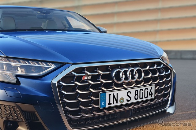 アウディ S8 改良新型