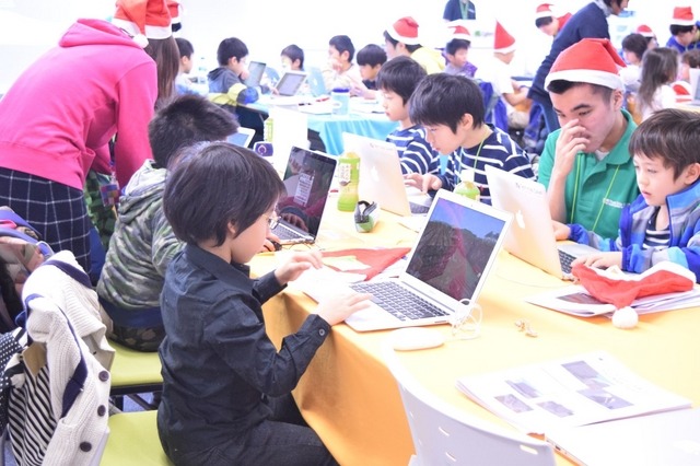 Tech Kids CAMP Christmasのようす