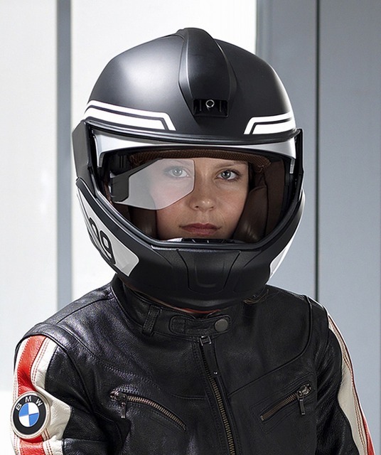 BMWモトラッド ヘッドアップディスプレイ付きヘルメット