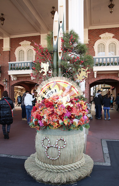 ワールドバザールの入口in東京ディズニーランド