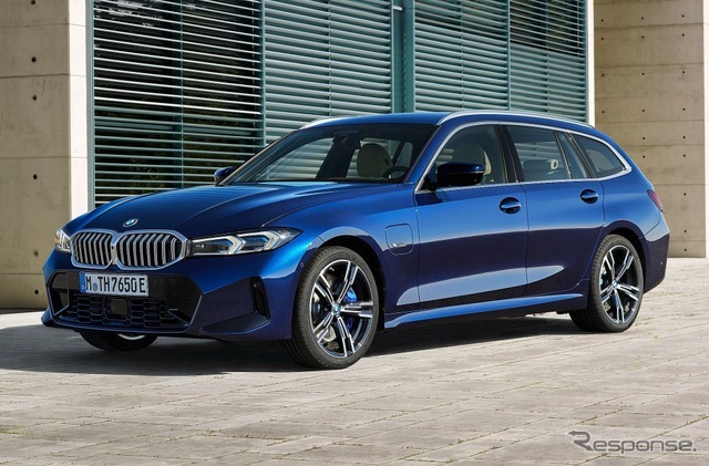 BMW 3シリーズ・ツーリング 改良新型のPHV「330e」