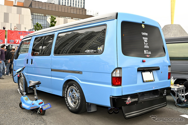 個性的な装いアメリカンワンボックスが面白い！…34th MOONEYES Street Car Nationals