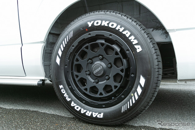 トヨタ ハイエース × チームデイトナM9 BLACK EDITION