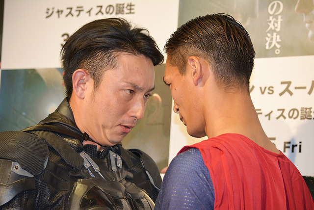 川崎宗則選手、槙野智章選手／『バットマン vs スーパーマン　ジャスティスの誕生』応援団就任イベント