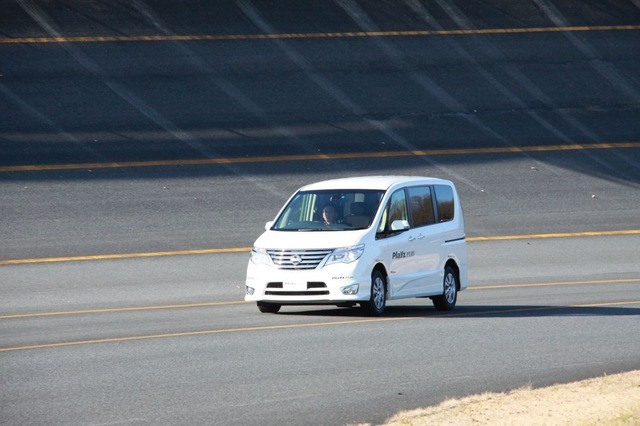 ブリヂストン PX 試乗会。セダン、ミニバン、軽の3車種についてEX20との比較走行をおこなった