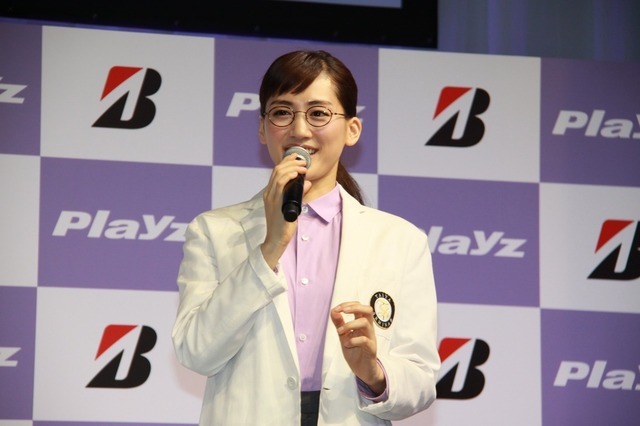 綾瀬はるかトークショッセン（ブリヂストン プレイズ PX発表会）