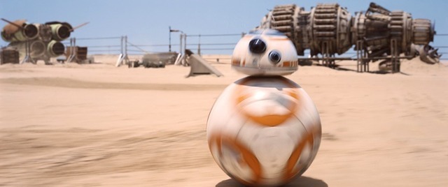 走るBB-8／『スター・ウォーズ／フォースの覚醒』- (C) 2015Lucasfilm-Ltd.-&-TM