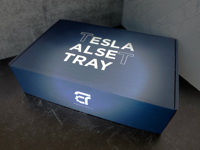 テスラ専用大型センタートレイ「TESLA ALSET Tray（アルセットトレイ）」がクラファンに登場