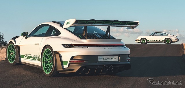 ポルシェ 911 GT3 RS 新型の「トリビュートtoカレラRSパッケージ」とポルシェ 911 カレラ RS 2.7