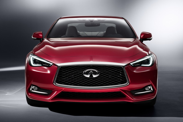 新型インフィニティQ60（日産スカイライン クーペ）