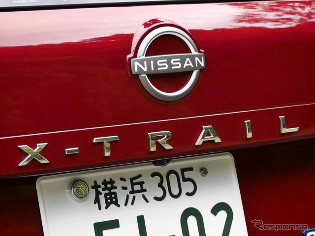 日産 エクストレイル G e-4ORCE