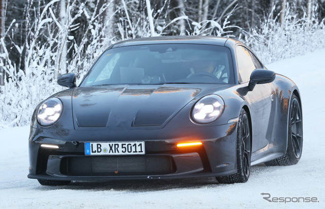 ポルシェ『911 GT3ツーリング』改良新型プロトタイプ