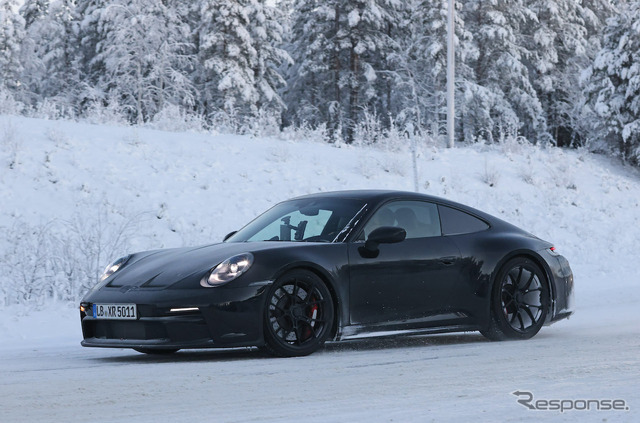ポルシェ『911 GT3ツーリング』改良新型プロトタイプ