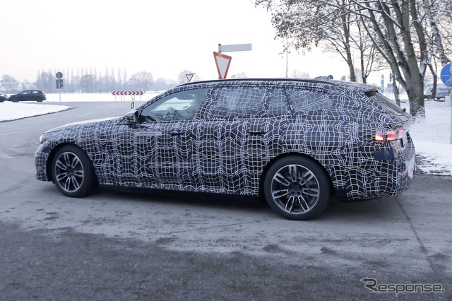 BMW i5 ツーリング プロトタイプ（スクープ写真）