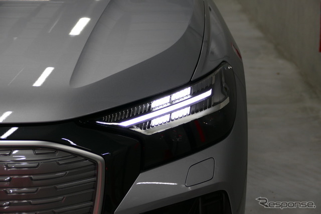 アウディQ4 Sportback 40 e-tron advanced
