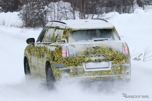 MINI クロスオーバー 次期型プロトタイプ（スクープ写真）